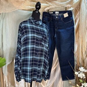 Universal Thread Navy Women's Cropped Jeans